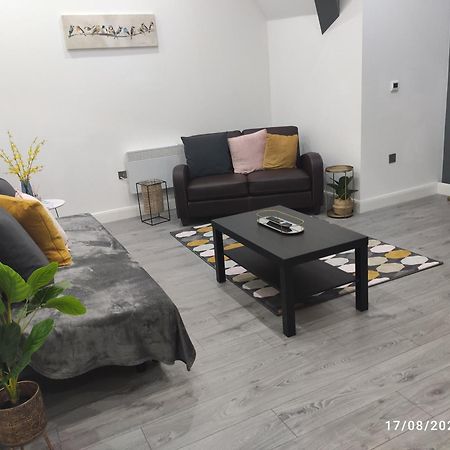 Sky Apartments Бредфорд Номер фото