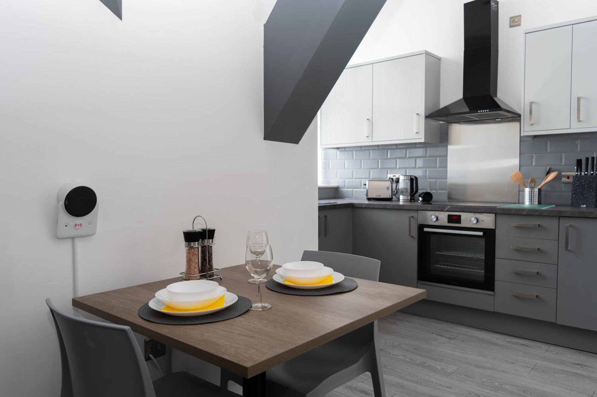 Sky Apartments Бредфорд Номер фото